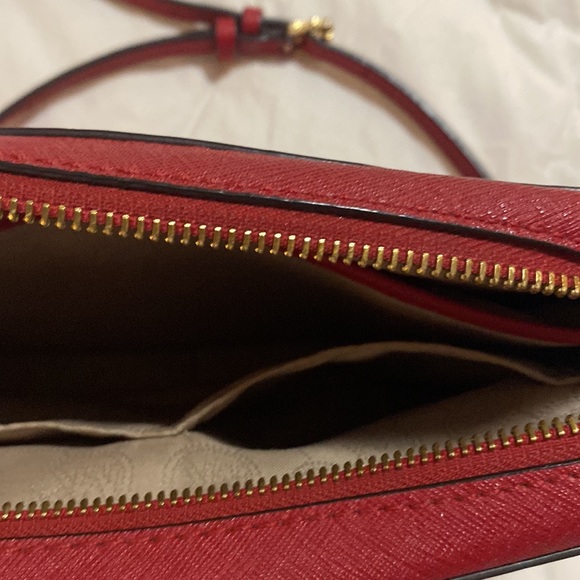 Cross Body - Picture 4 of 6